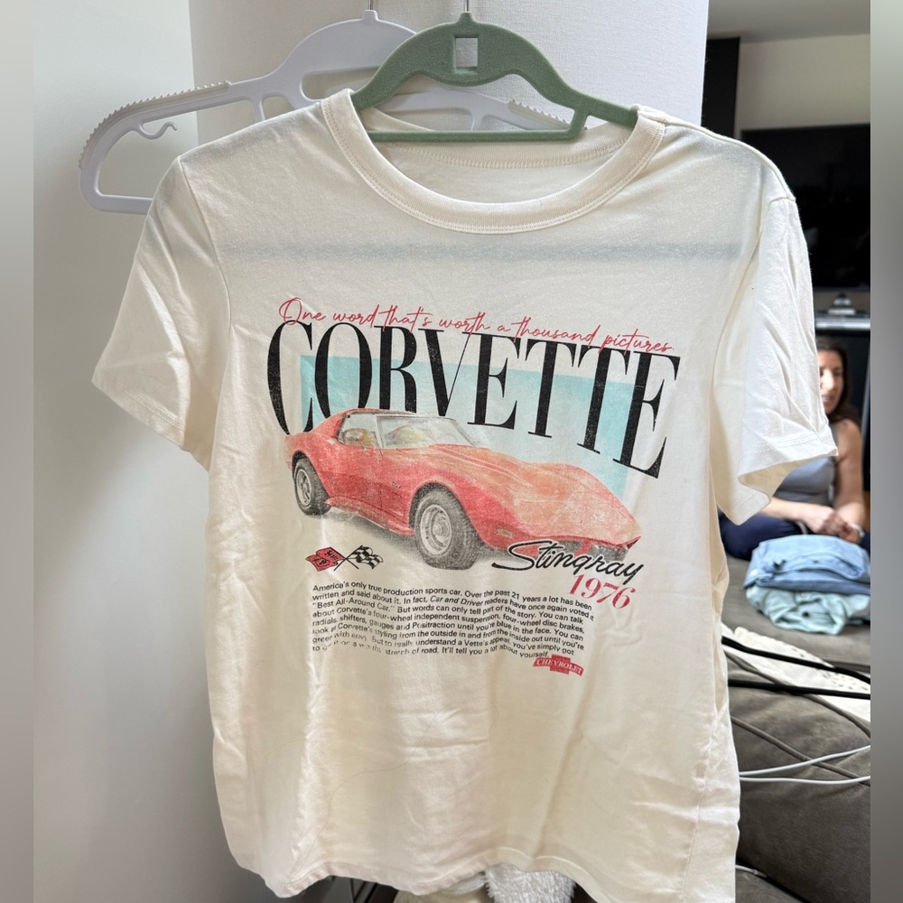 Corvette Stingray 1976 Graphic Tee - White with Red & Teal Print